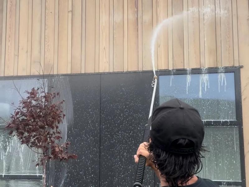 Exterior house washing, window cleaning, driveway/concrete cleaning